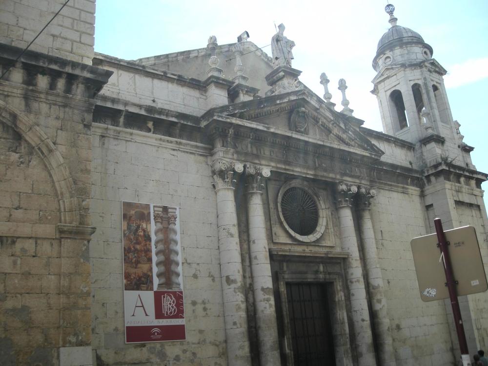 Haga click para ampliar imagen: Basílica Menor, Iglesia de San Ildefonso
