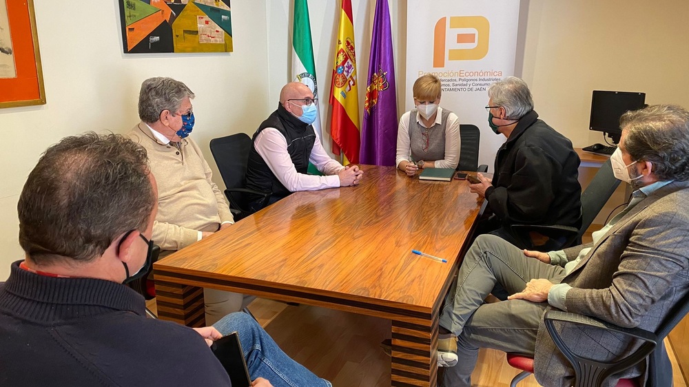 COMERCIO Y HOSTELERA CANTOS