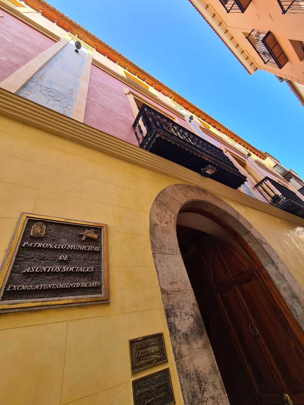 FACHADA PATRONATO 