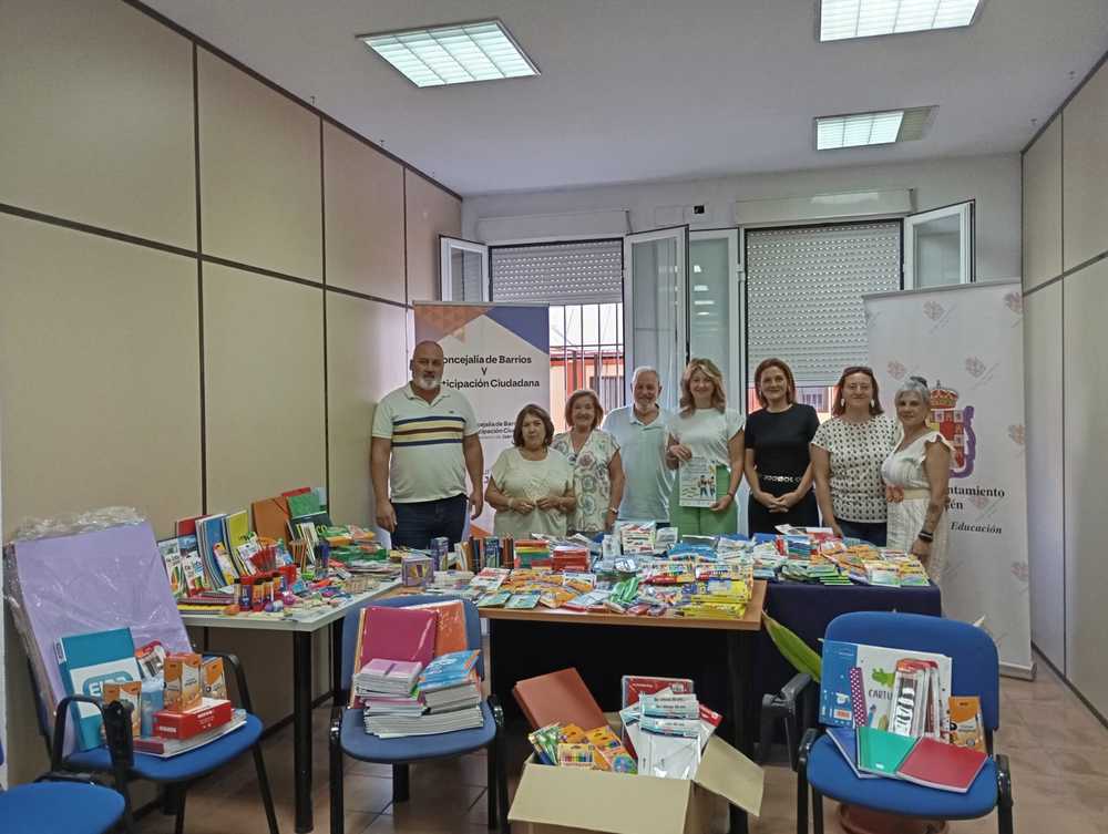 material escolar para nios campaa recogida 