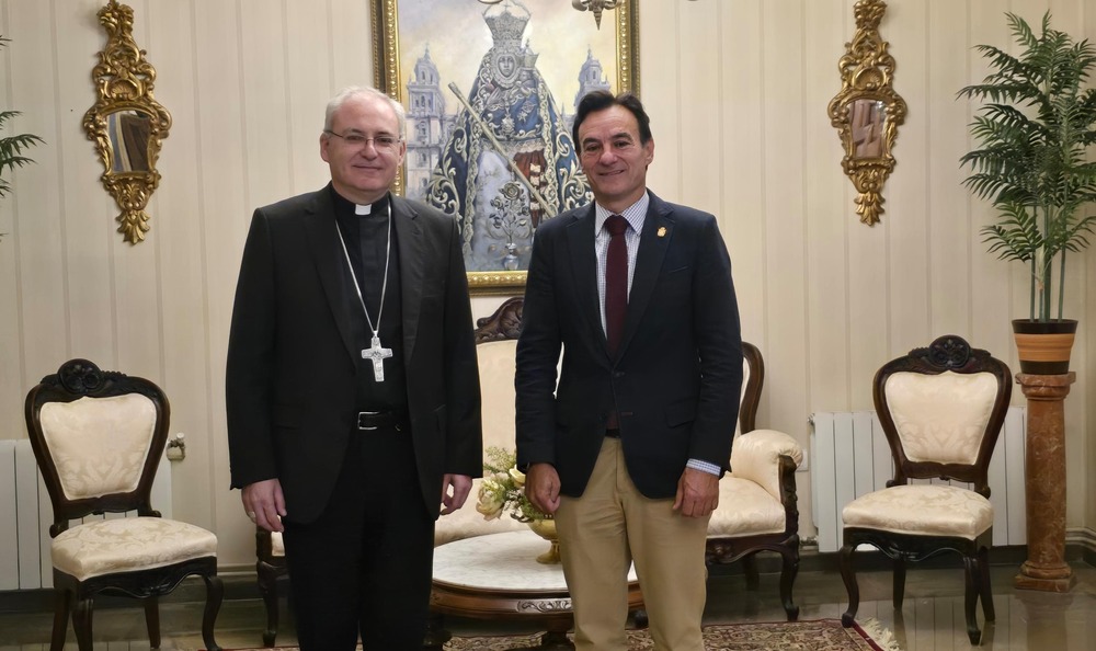 Foto Reunin alcalde y obispo