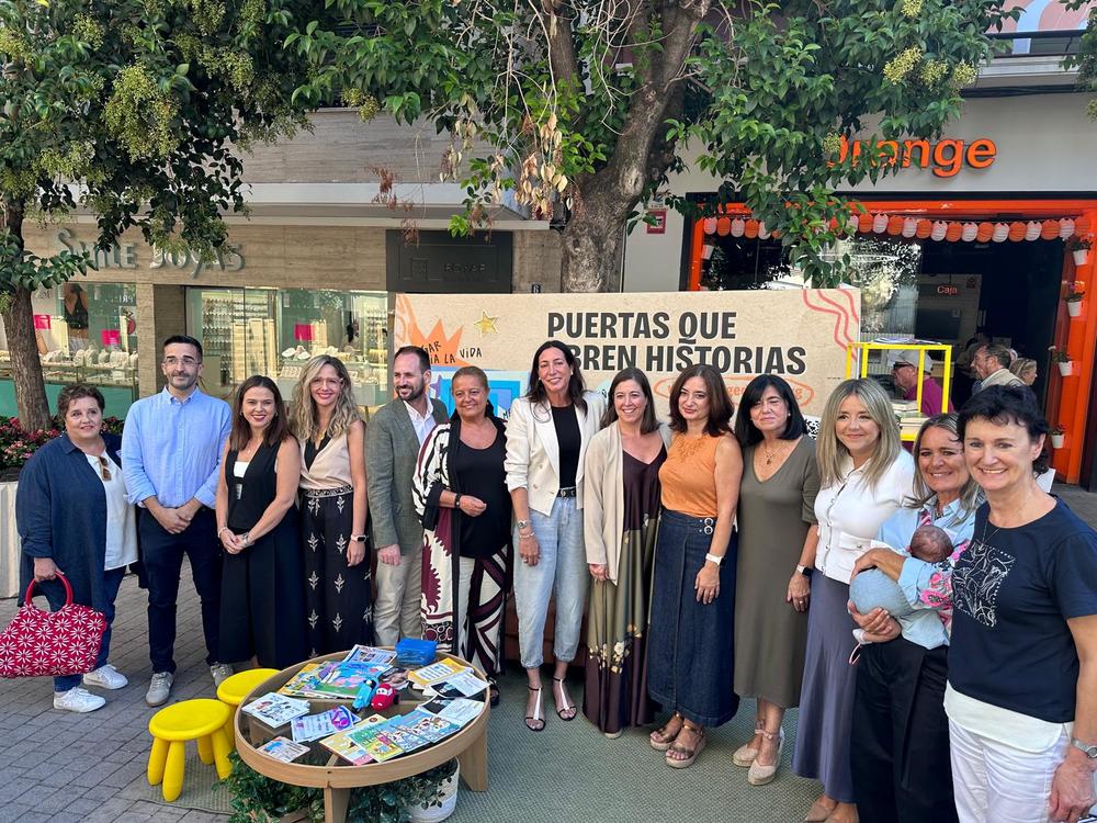 Foto Campa�a 'Puertas que abren historias'