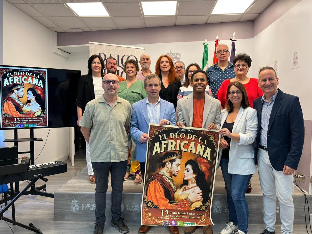 Foto Presentaci�n zarzuela El d�o de la Africana
