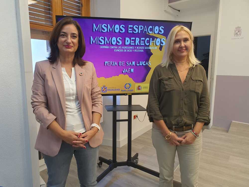 Foto Punto Violeta con el lema 'Mismos espacios, mismos derechos'  2