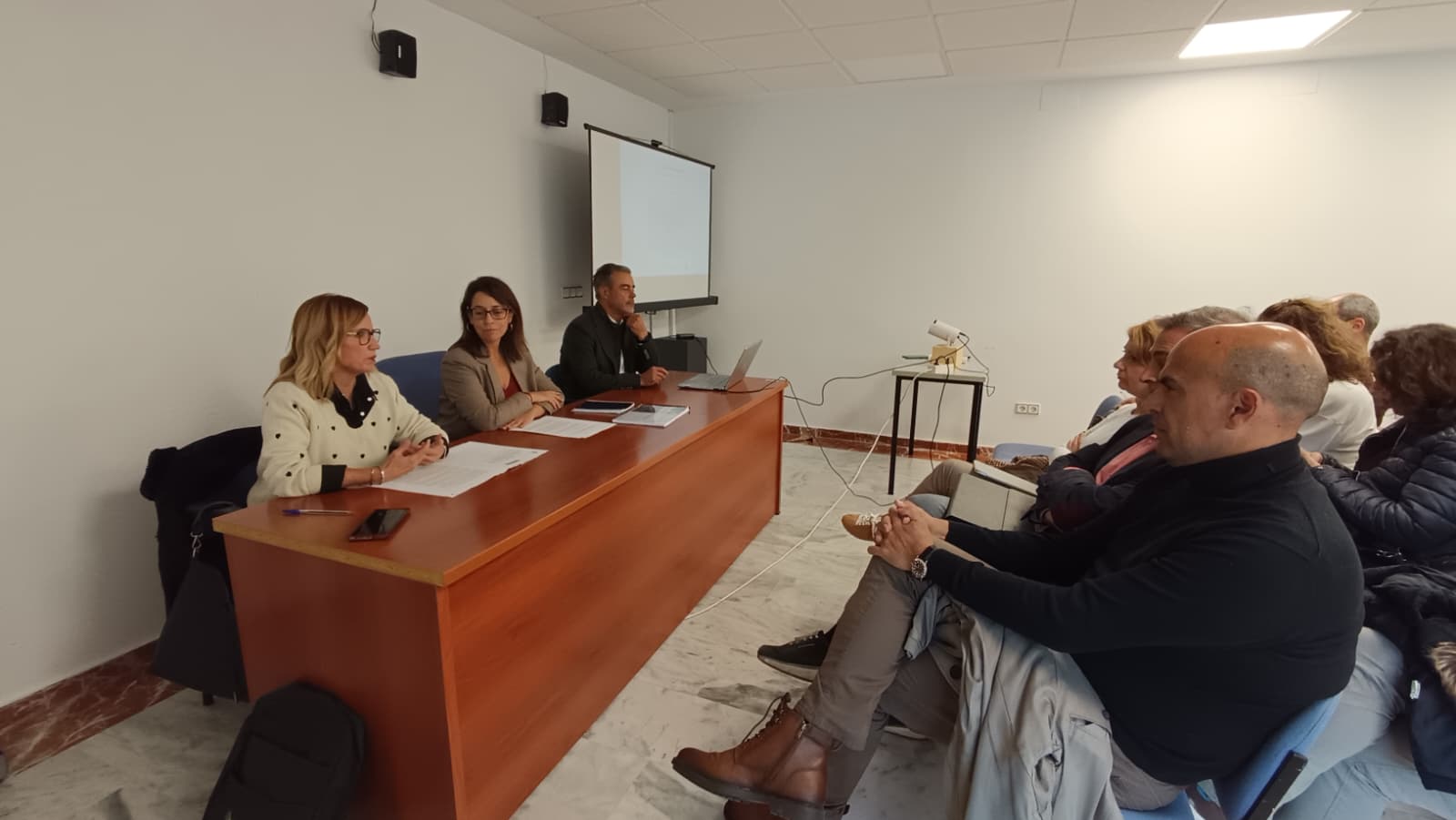 Haga click para ampliar imagen: Foto Consejo Local Participaci�n Ciudadana3