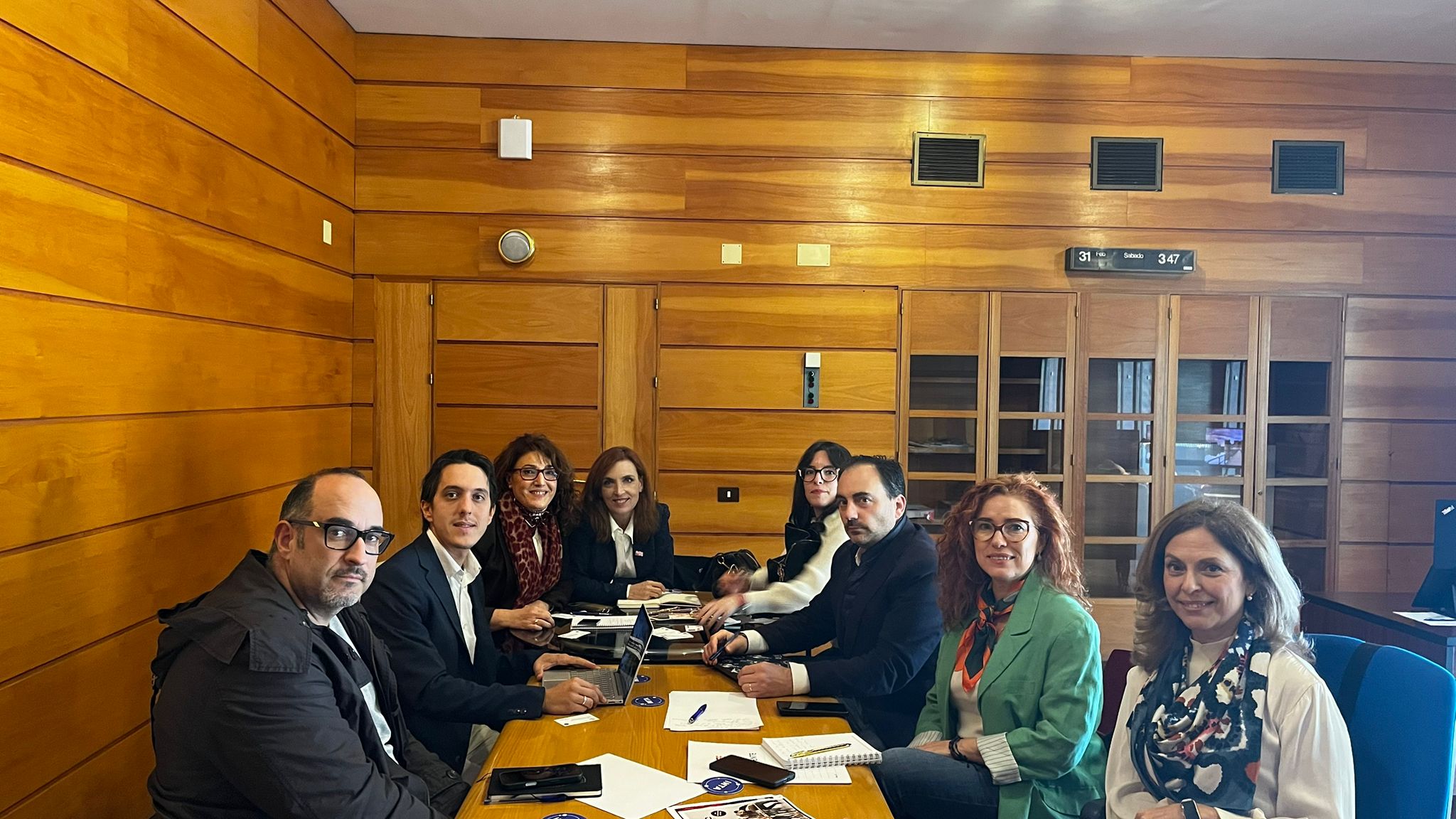 Haga click para ampliar imagen: 2025.11.21 Foto reuni�n Imefe con INTA