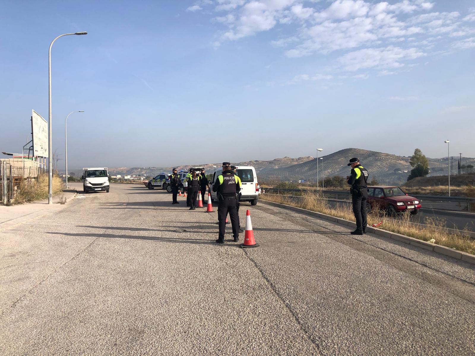 Haga click para ampliar imagen: Foto control Polic�a Local