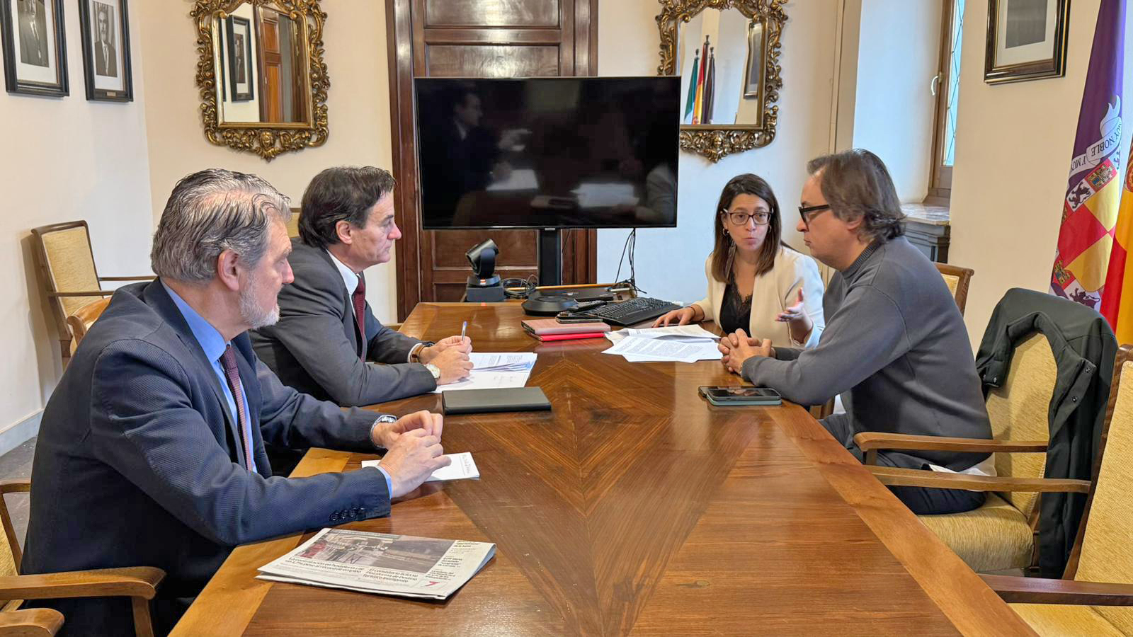 Fotograf�a alegaciones al POTA Junta de portavoces