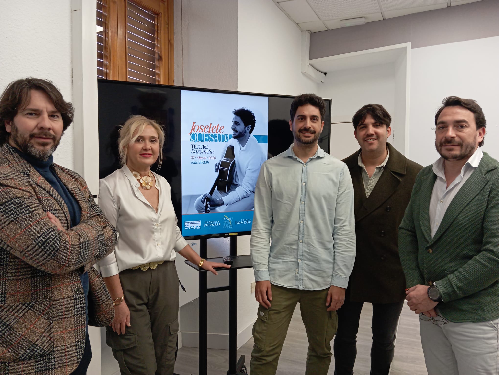 Foto 1 Presentaci�n concierto Joselete