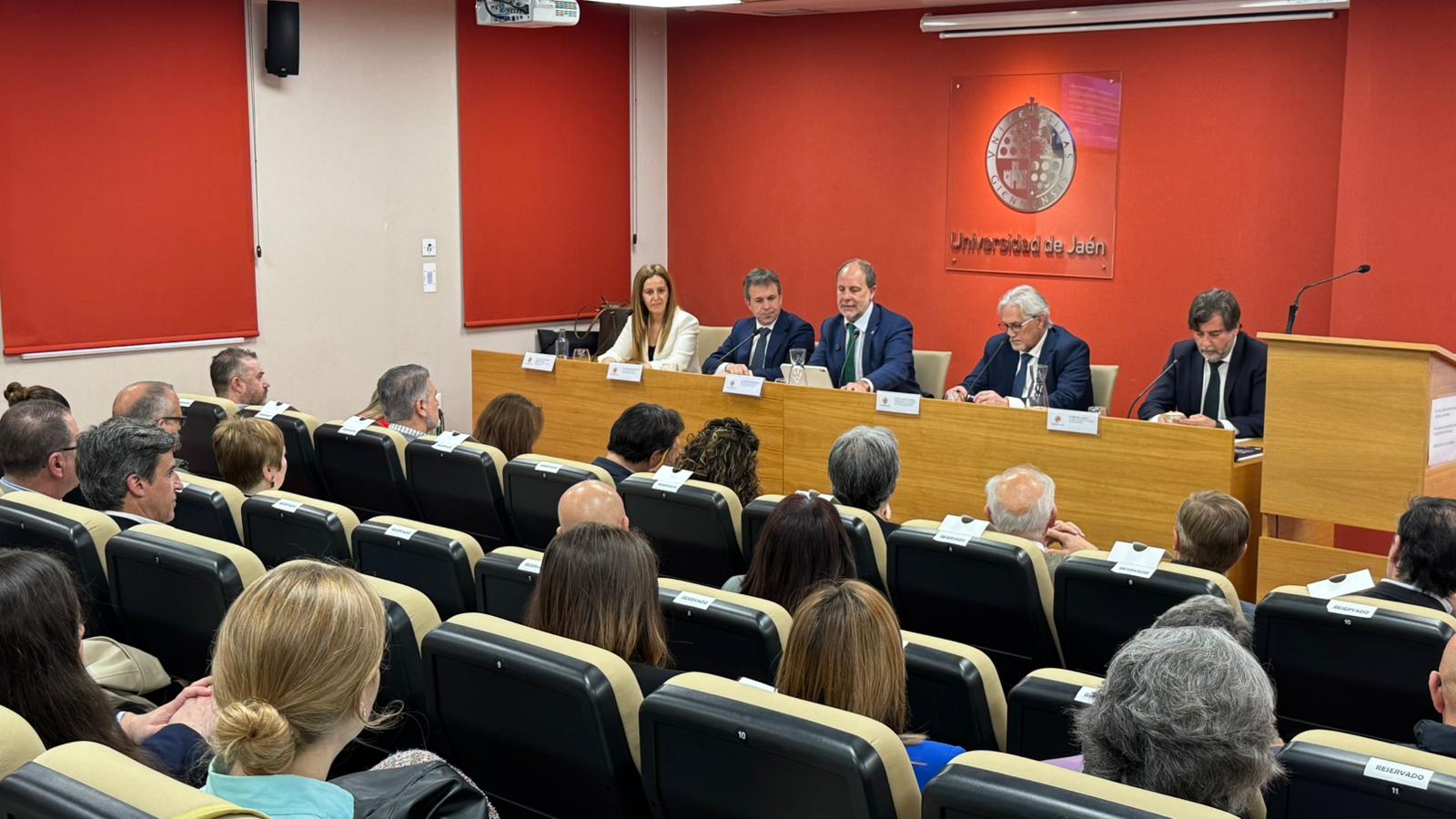 Haga click para ampliar imagen: Estudio comercio 2026