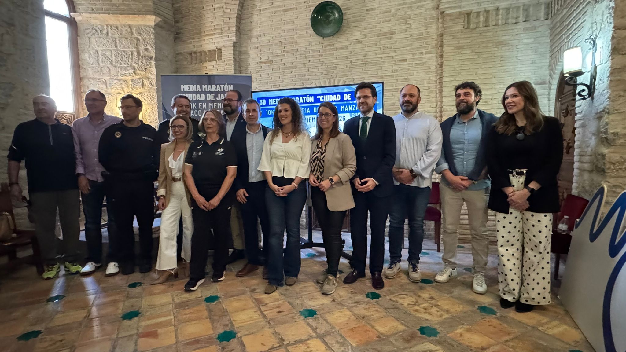 Foto presentaci�n media maraton