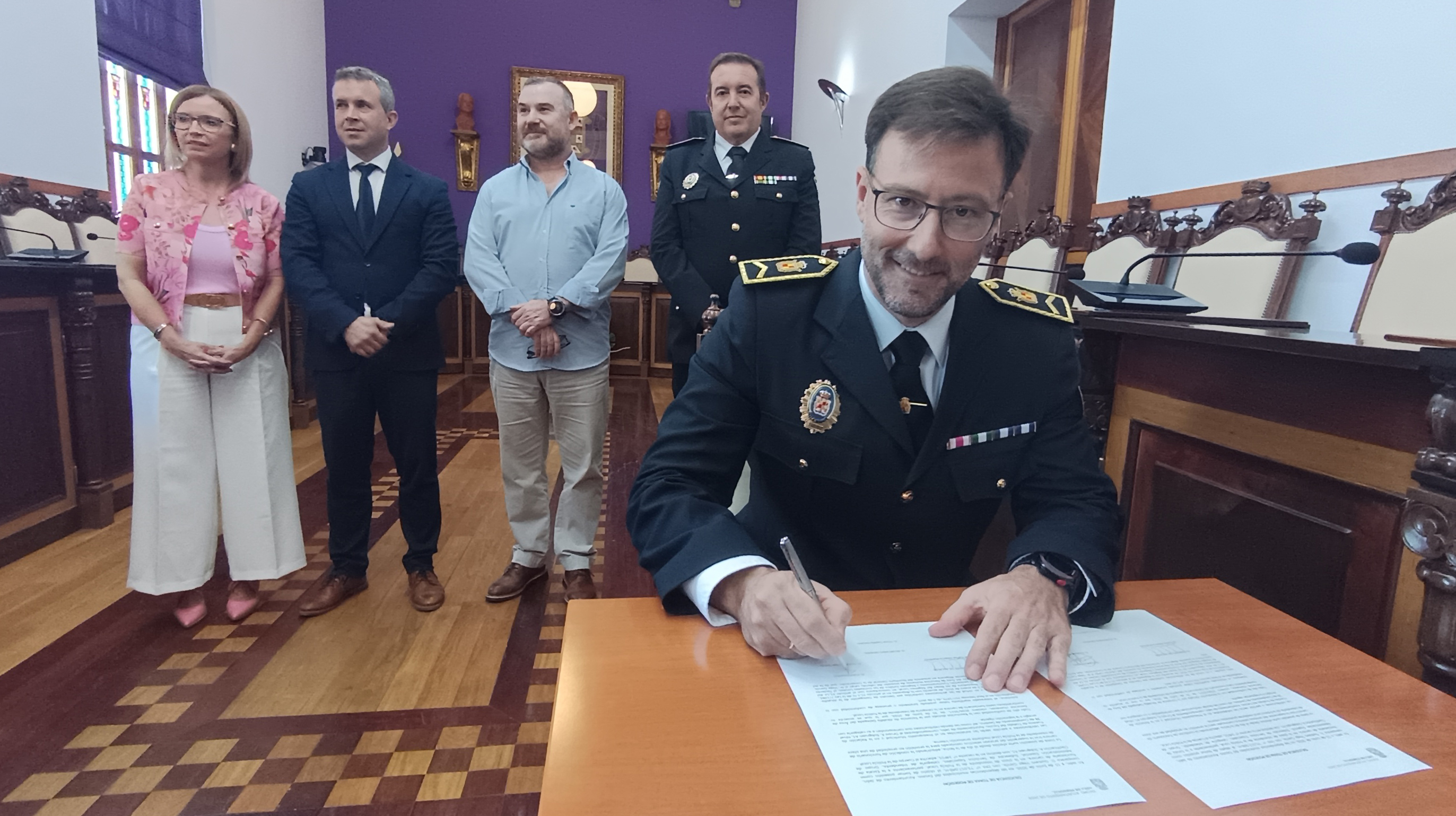 Fotograf�a Toma de Posesi�n Intendente de Polic�a 3