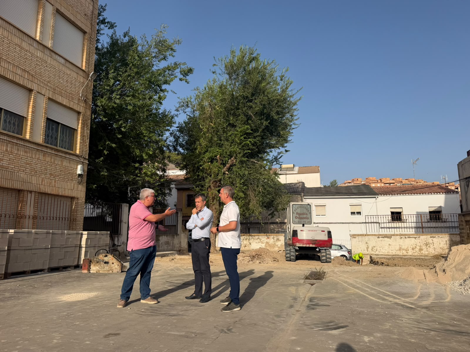 Haga click para ampliar imagen: Foto Aparcamiento Mu�oz Garnica
