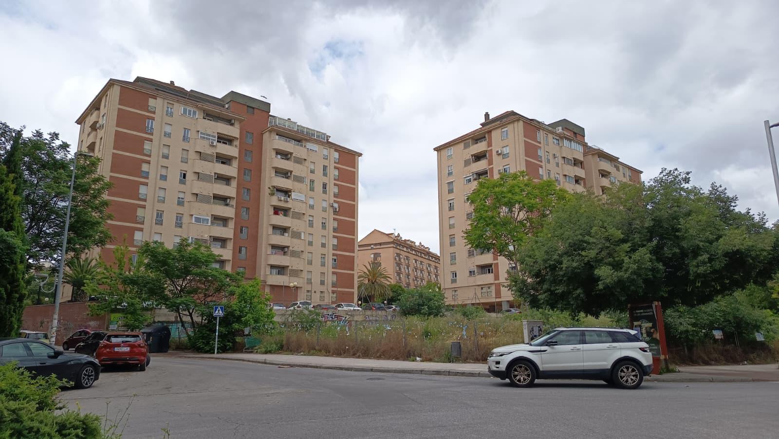 Haga click para ampliar imagen: Foto solar Avenida ben Saprut