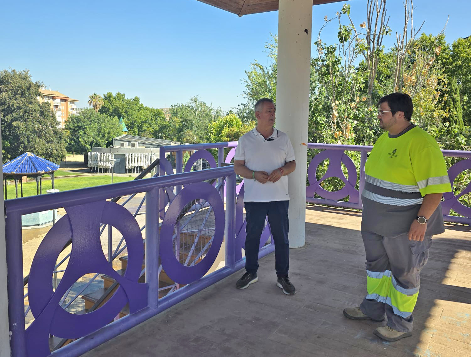 Fotograf�a Arreglos en parque del Bulevar 2