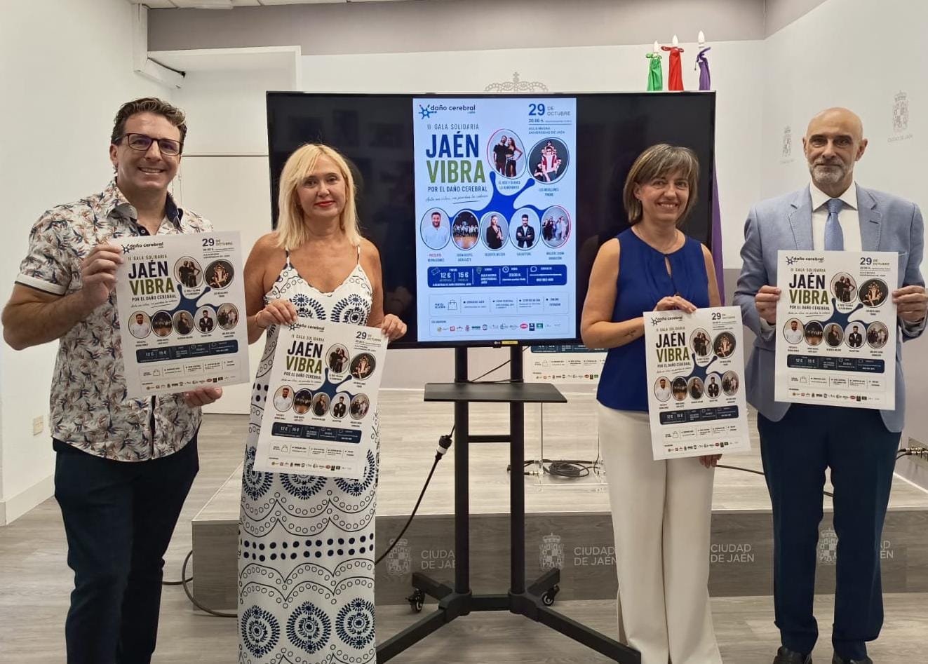 Foto presentaci�n II Gala Solidaria Ja�n Vibra por Da�o cerebral